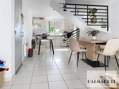 Immeuble - 196 m² - 4 pièces