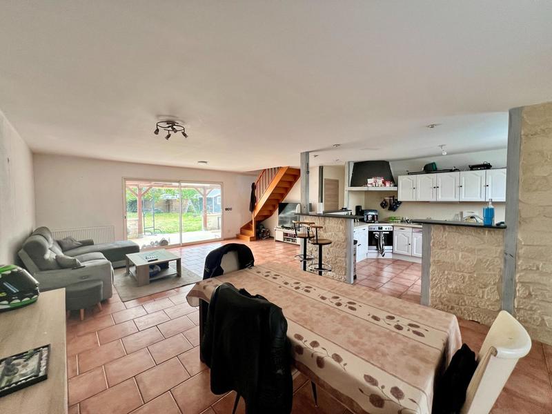 Maison - 122 m² - 5 pièces