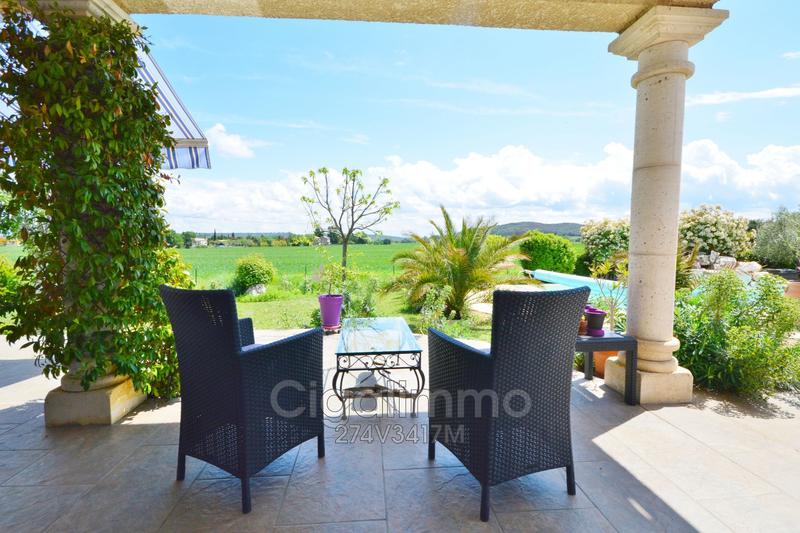 Villa - 206 m² - 6 pièces