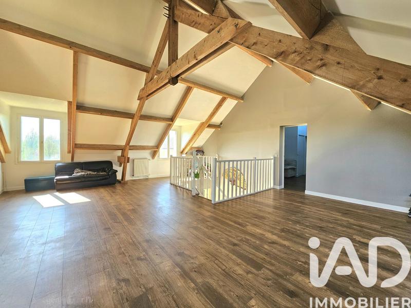 Maison - 260 m² - 7 pièces