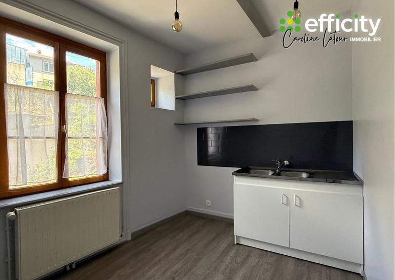 Maison - 194 m² - 6 pièces