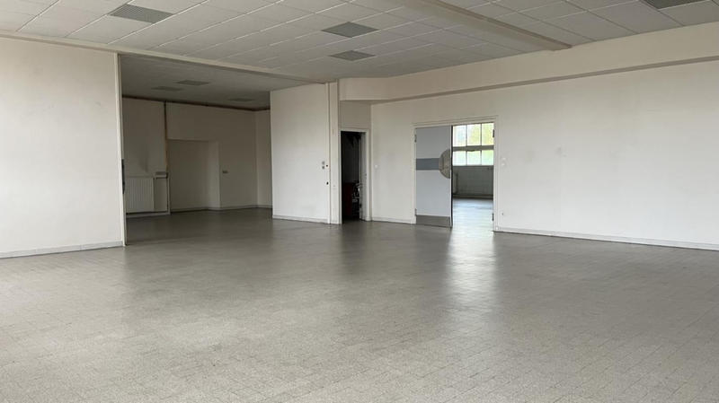 Local d'activité / Entrepôt - 674 m²
