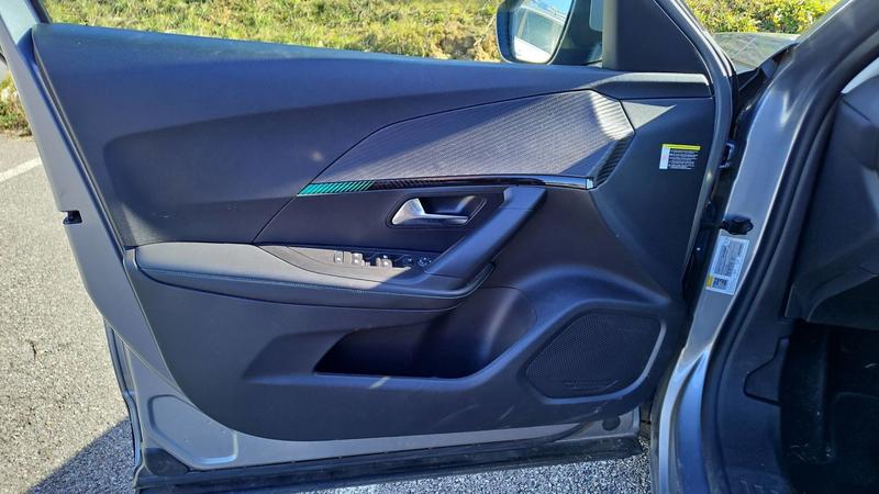 Peugeot 2008 II 1.5 BlueHDi 130 Eat8 Allure