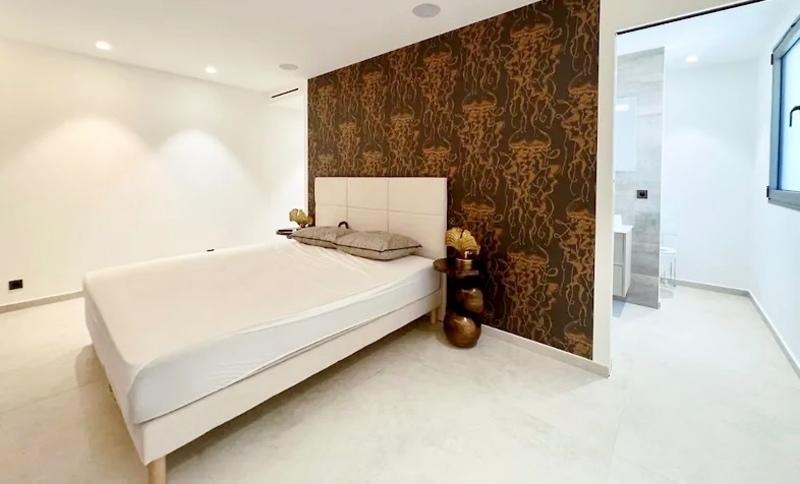 Villa - 280 m² - 6 pièces