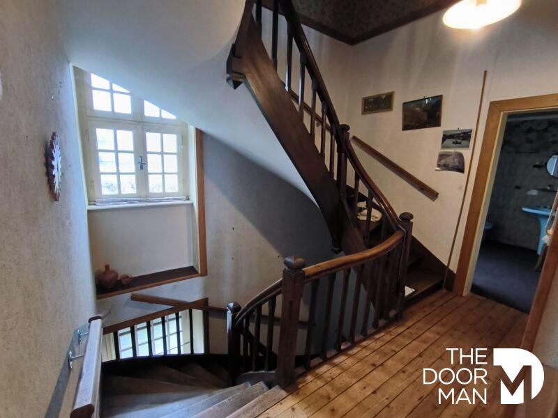 Propriété - 326 m² - 12 pièces