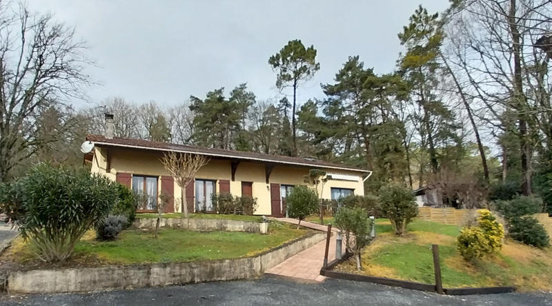 Maison - 150 m² - 7 pièces