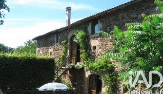 Maison - 433 m² - 16 pièces