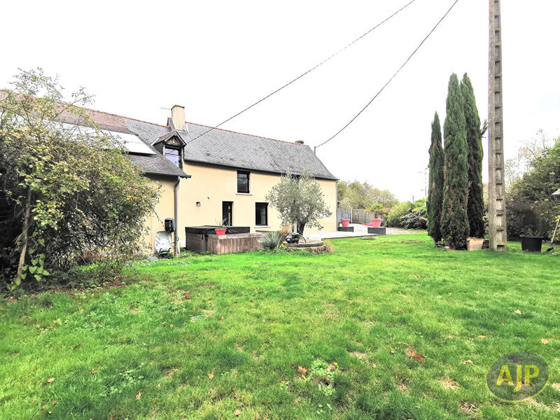 Maison - 153 m² - 5 pièces