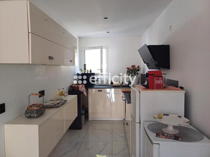 Maison - 197 m² - 4 pièces