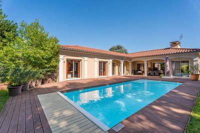 Maison - 269 m² - 7 pièces