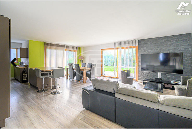 Appartement - 108 m² - 4 pièces