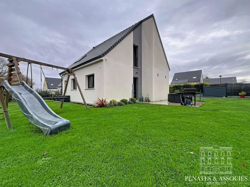 Maison - 110 m² - 6 pièces