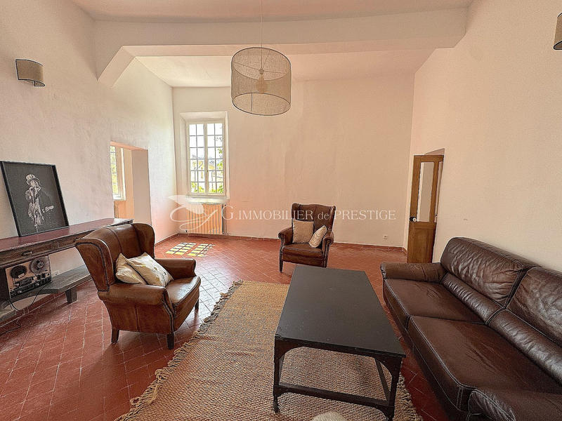 Maison de village - 200 m² - 9 pièces