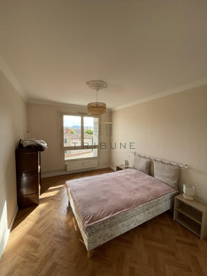 Appartement - 75 m² - 2 pièces