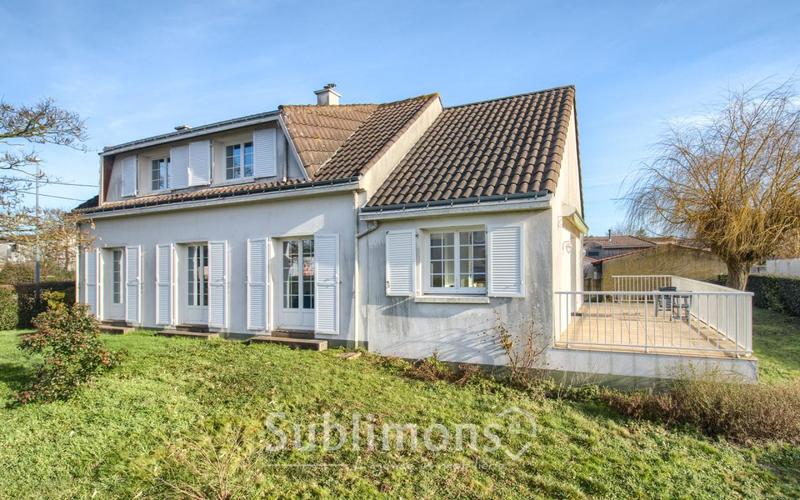 Maison - 128 m² - 7 pièces