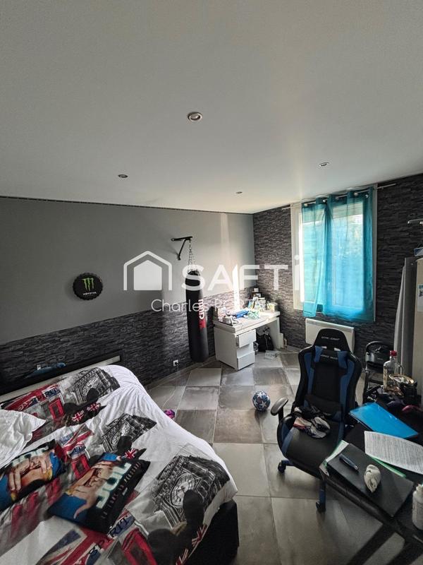 Maison - 130 m² - 4 pièces