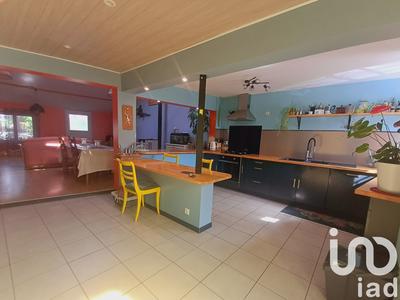 Maison - 147 m² - 5 pièces