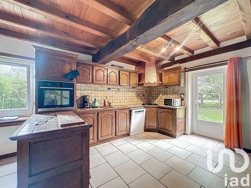 Maison - 313 m² - 15 pièces