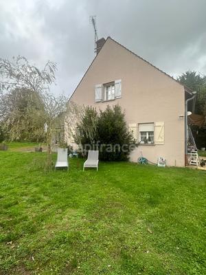 Maison - 215 m² - 10 pièces