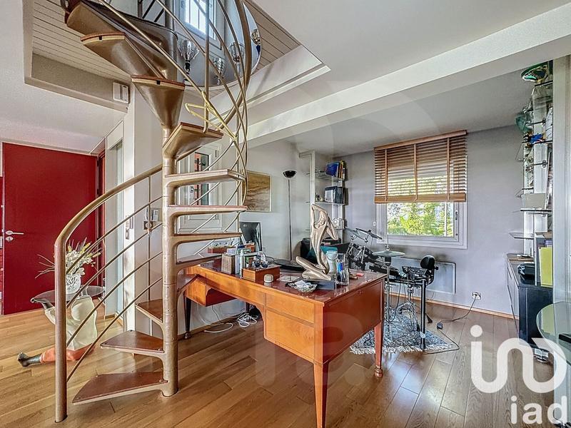 Maison - 245 m² - 7 pièces