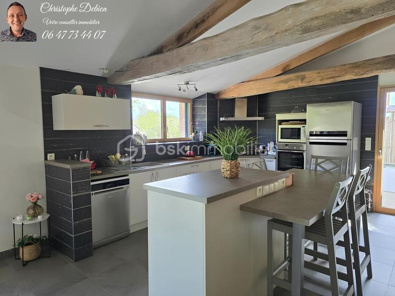 Grange - 231 m² - 10 pièces