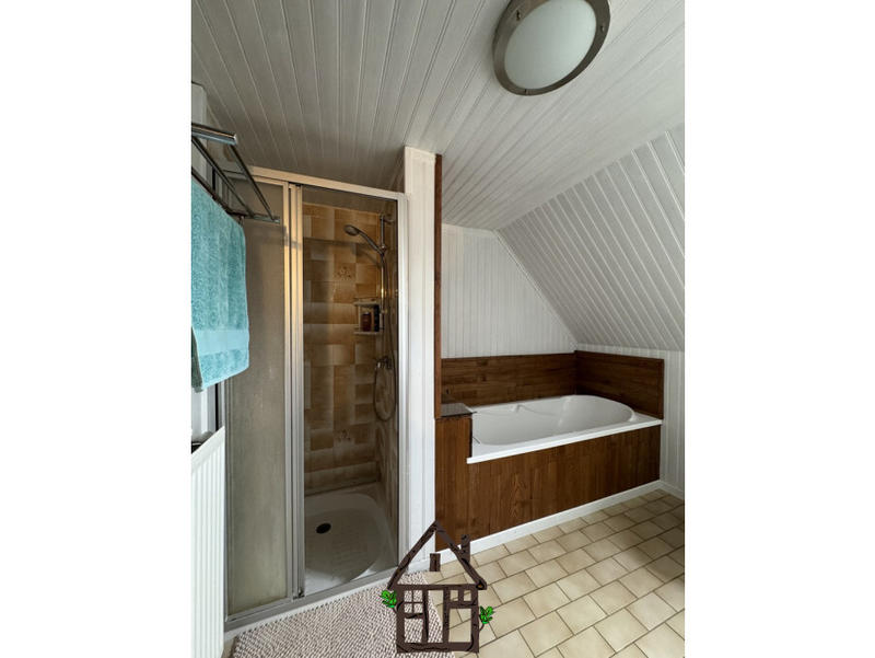 Maison - 125 m² - 8 pièces