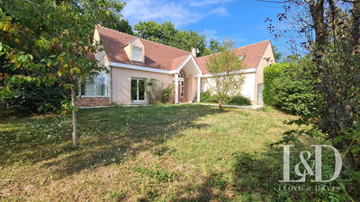 Maison contemporaine - 230 m² - 9 pièces