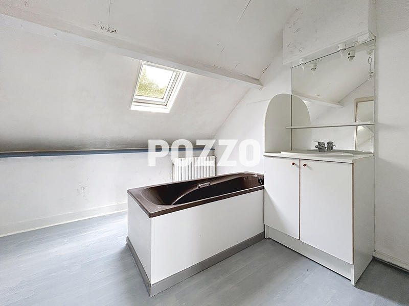 Maison - 92 m² - 5 pièces