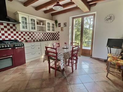 Maison - 252 m² - 7 pièces