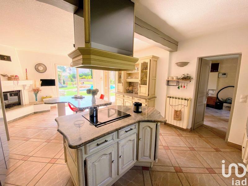 Maison - 297 m² - 5 pièces