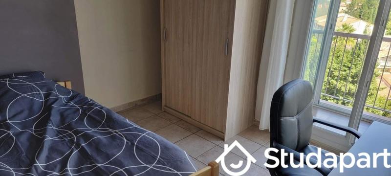 Chambre - 9 m² - 1 pièce