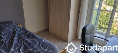 Chambre - 9 m² - 1 pièce