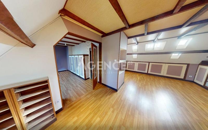 Maison - 165 m² - 6 pièces