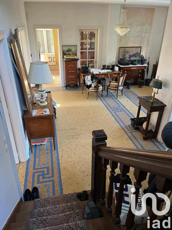 Maison - 224 m² - 10 pièces