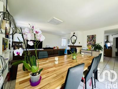 Maison - 181 m² - 8 pièces