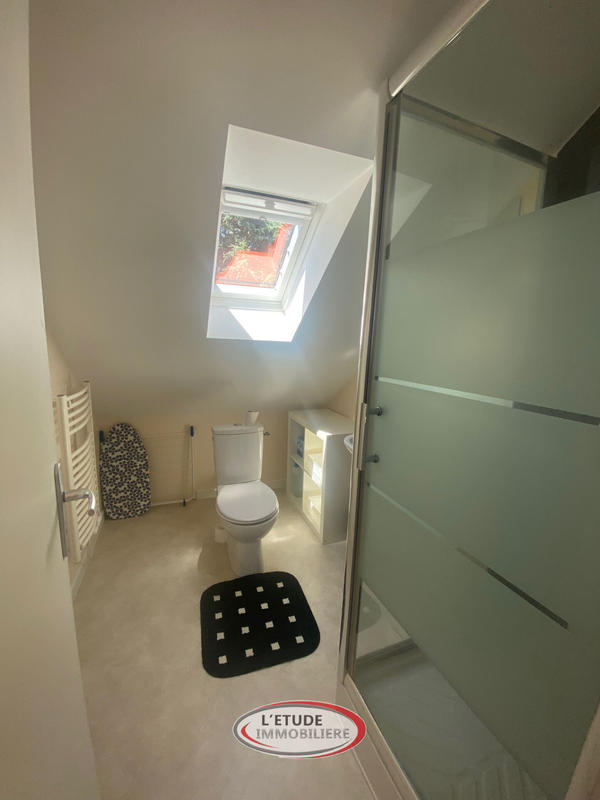 Maison - 246 m² - 11 pièces