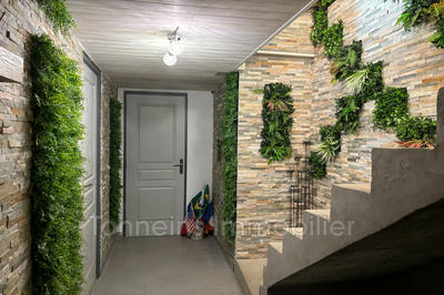 Maison - 270 m² - 8 pièces