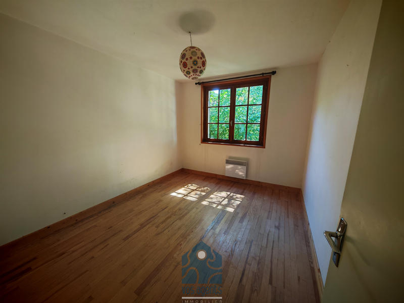 Maison - 213 m² - 8 pièces