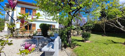 Maison - 234 m² - 7 pièces