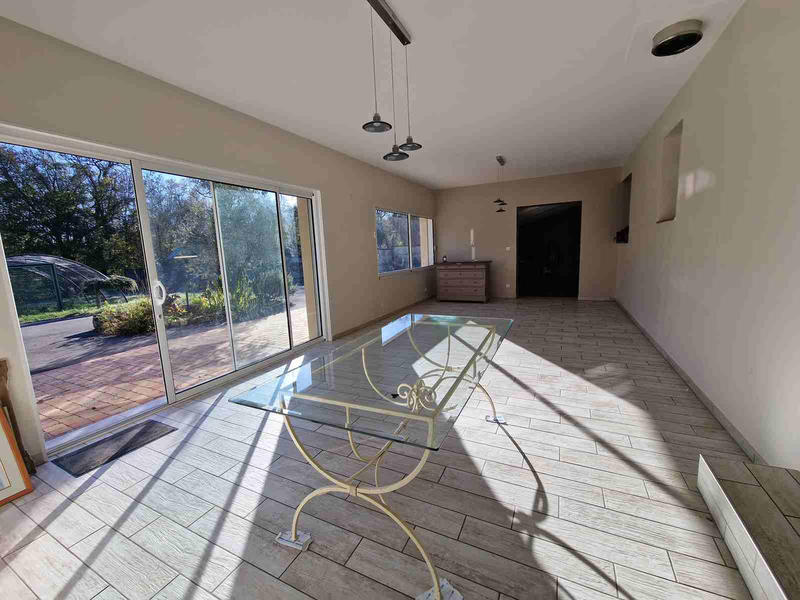 Maison - 191 m² - 8 pièces