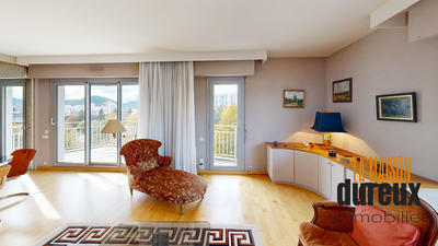 Appartement - 101 m² - 5 pièces