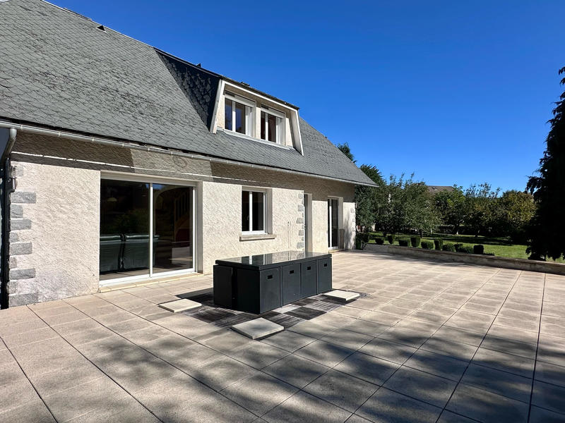 Maison - 141 m² - 5 pièces