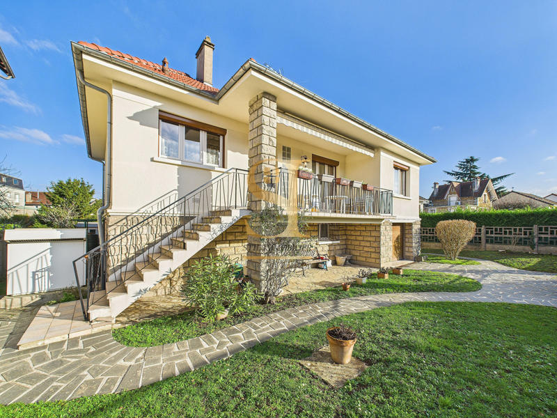 Maison - 118 m² - 5 pièces