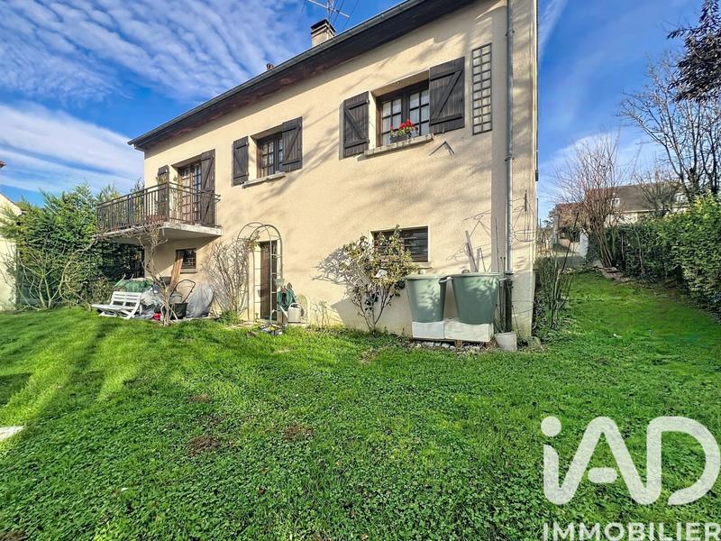 Maison - 155 m² - 9 pièces