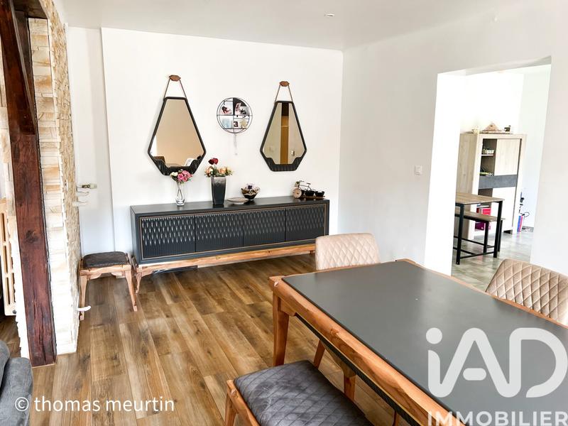 Maison - 256 m² - 8 pièces