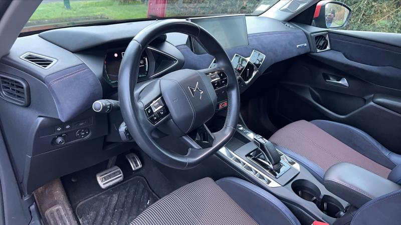 Citroën Ds3 Crossback E-Tense 136 Ines de la Fressange