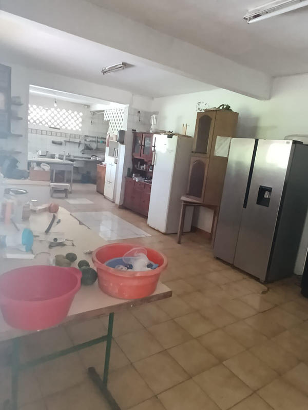 Local commercial - 537 m²