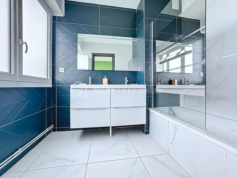 Appartement - 128 m² - 5 pièces