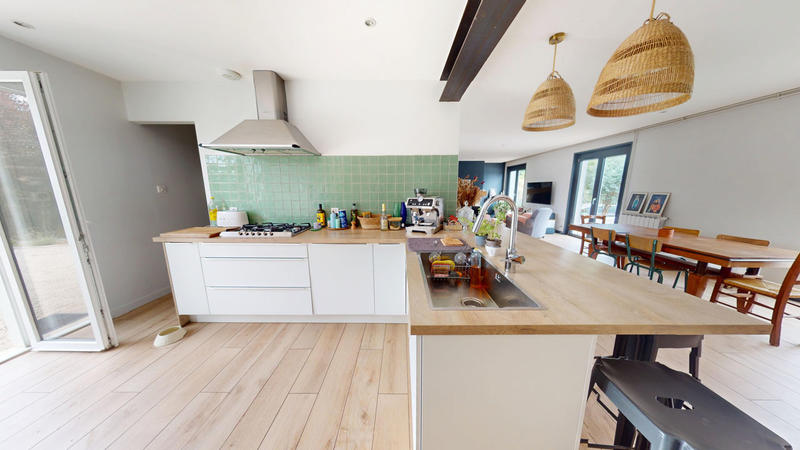 Villa - 190 m² - 6 pièces