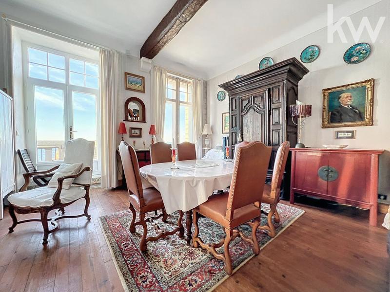 Appartement - 81 m² - 3 pièces